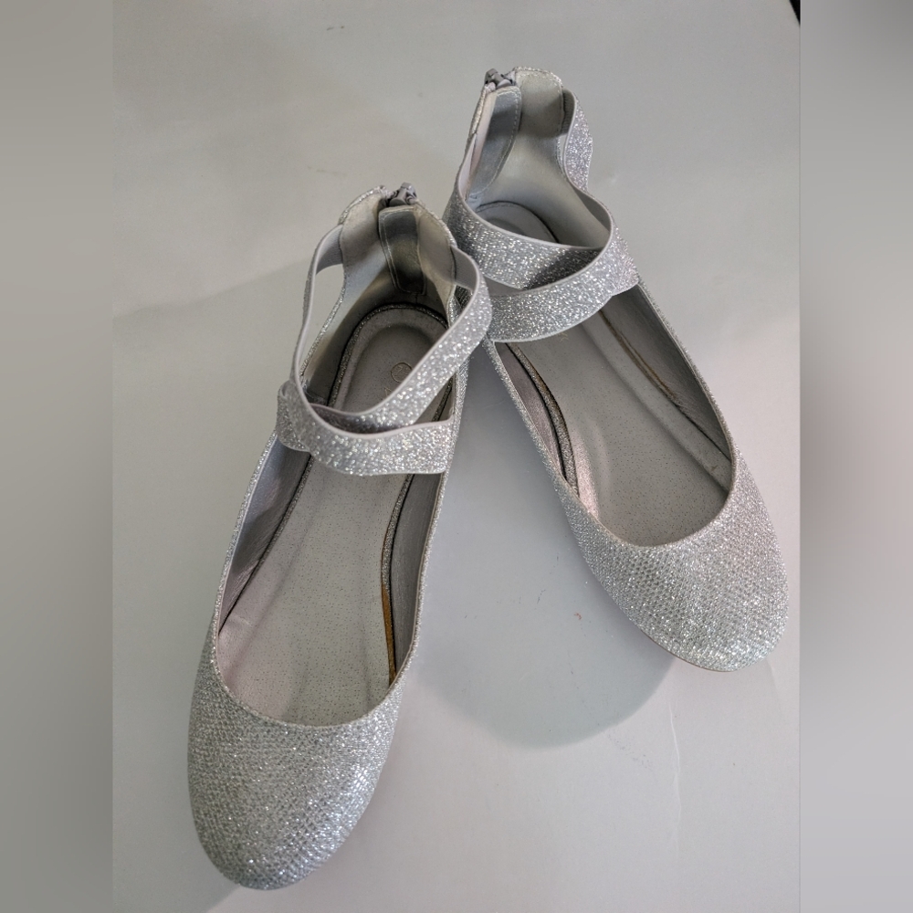 🔵 Sparkly Silver Women Ballet Flats